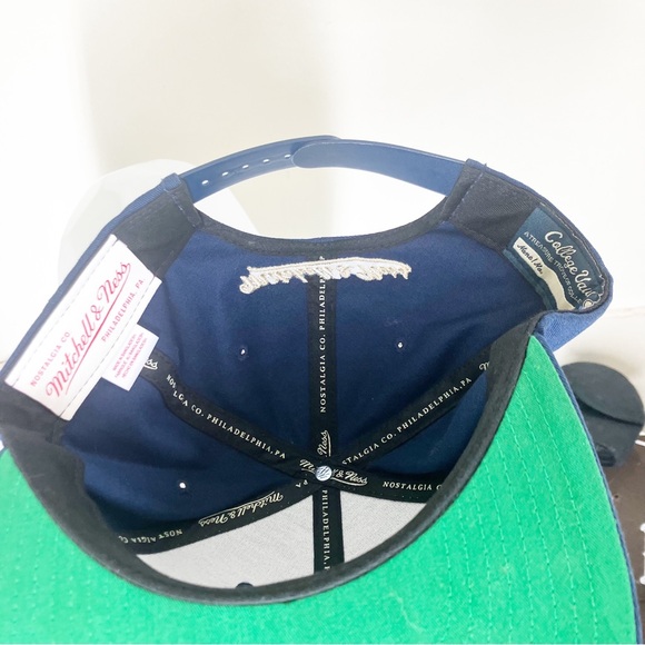 University of Notre Dame Mitchell and Ness Cap Hat One Size Fits Most EUC - Picture 4 of 4